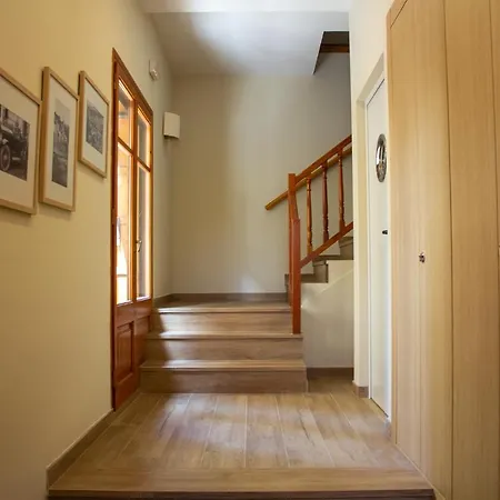 Areny - L'amfitriona Apartment *